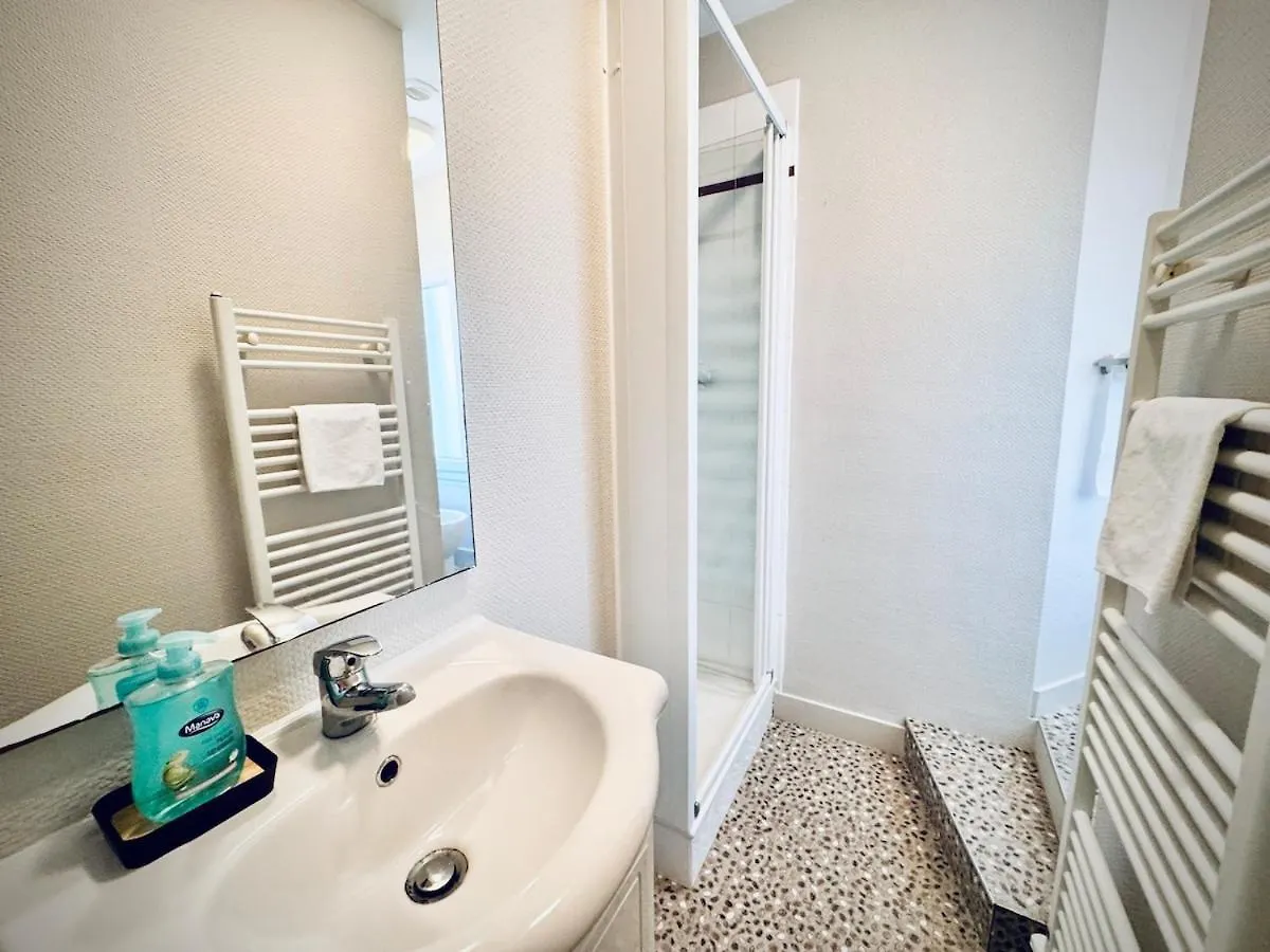 Le Jakadi, Townhouse, Rennes City Center Διαμέρισμα